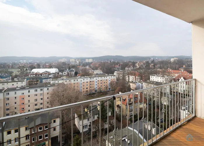 Comfortable 3City Apartment With Balcony By Noclegi Renters